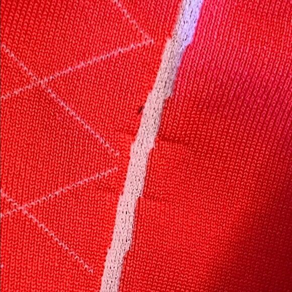 Athleta Fast Finish Line Tank - Picture 10 of 11